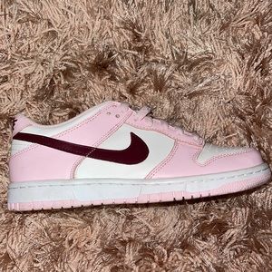 Authentic Nike Gradeschool Dunks